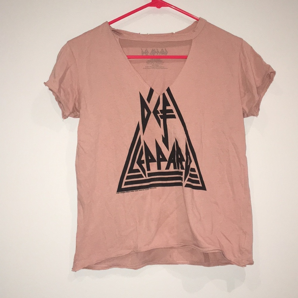 Pink def leppard shirt